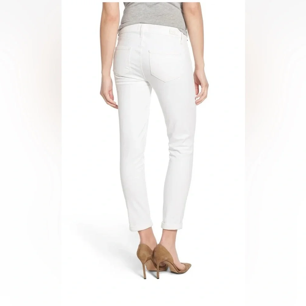PAIGE Skyline Crop Skinny Jeans in Optic White. Size 27